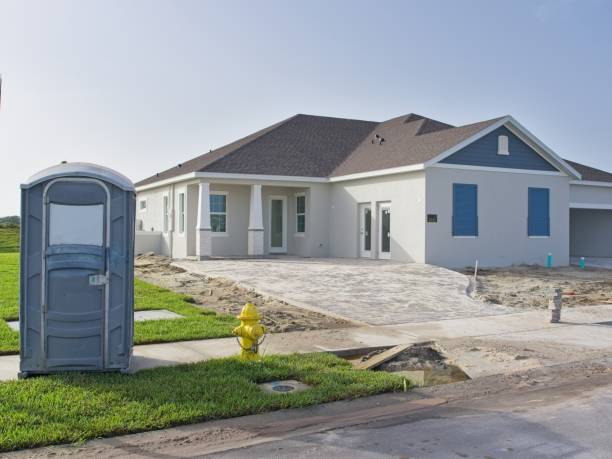 Best Portable restroom trailer rental  in Toppenish, WA